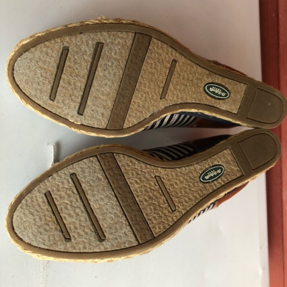 Dr. Scholl's blue and white nautical wedge espadrilles, size 8.5 - Picture 4 of 7